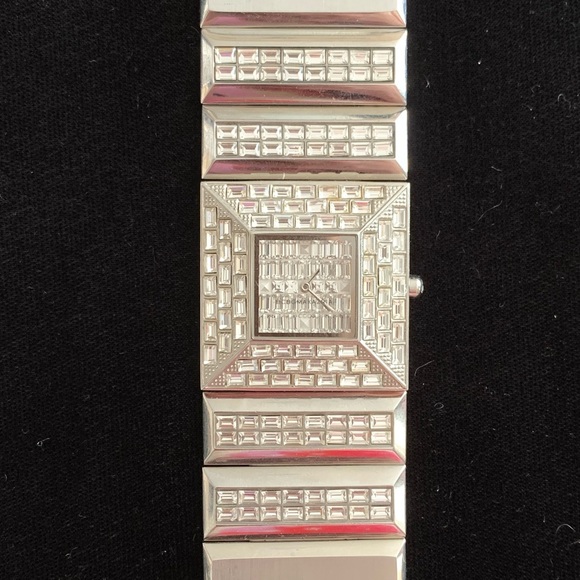 Swarovski Accessories - 🔥BCBG Crystal Very Shiny Watch - Stainless Steel